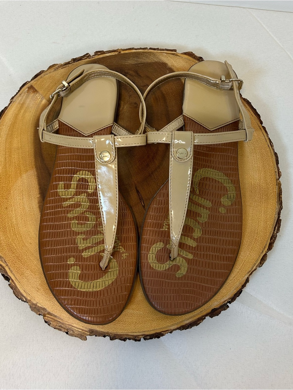 Circus by Sam Edelman Cayden Tan T-Strap Flat Sandals Women’s 9.5